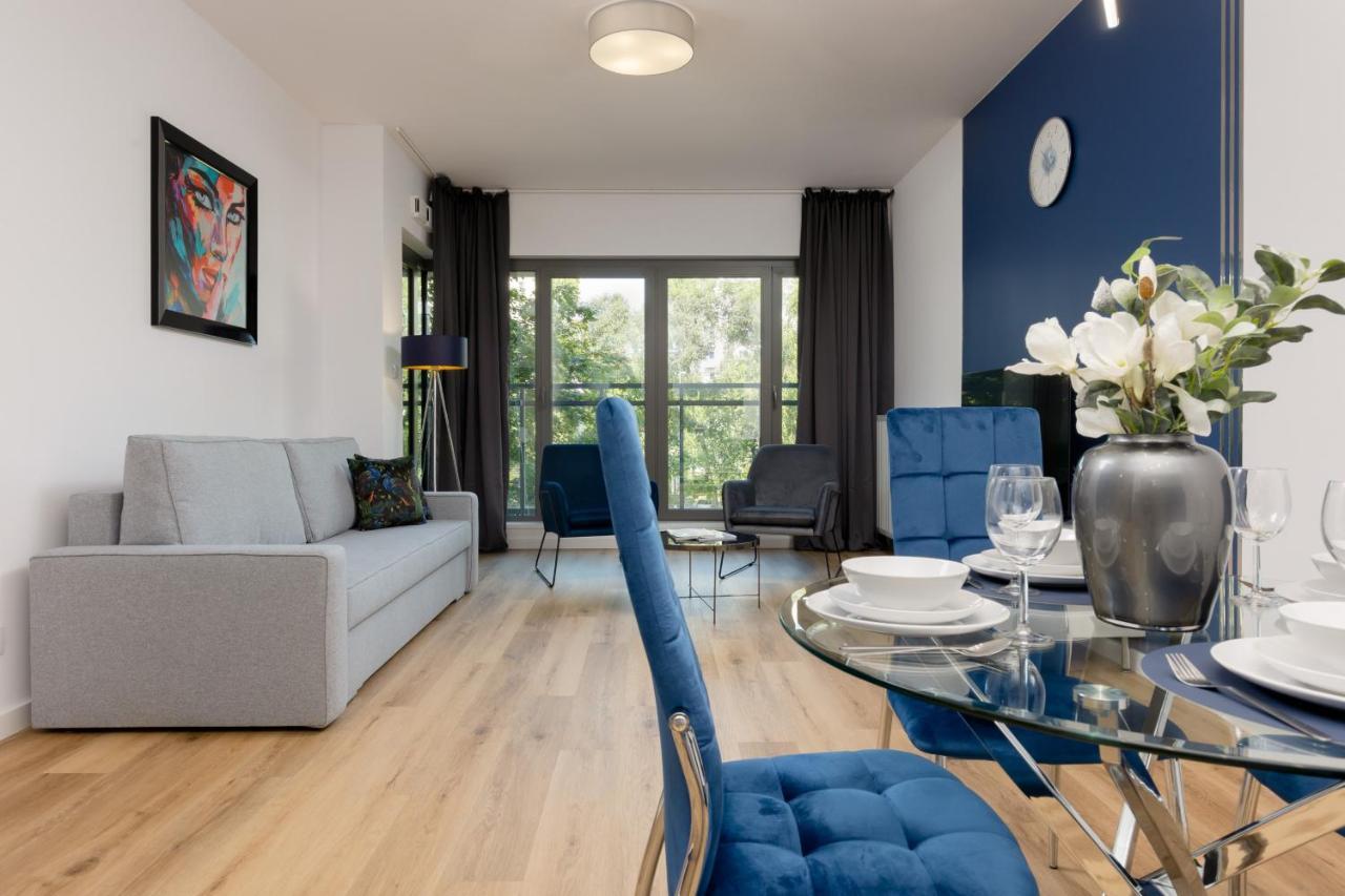 Apartment Avenue Solidarnosci On Wola By Noclegi Renters Warsawa Bagian luar foto