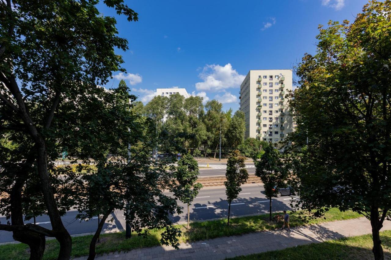 Apartment Avenue Solidarnosci On Wola By Noclegi Renters Warsawa Bagian luar foto