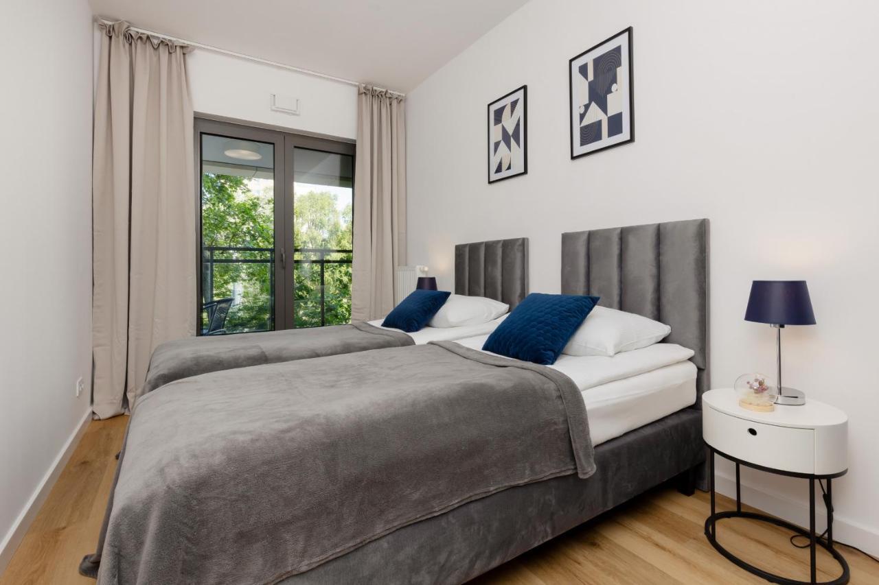 Apartment Avenue Solidarnosci On Wola By Noclegi Renters Warsawa Bagian luar foto