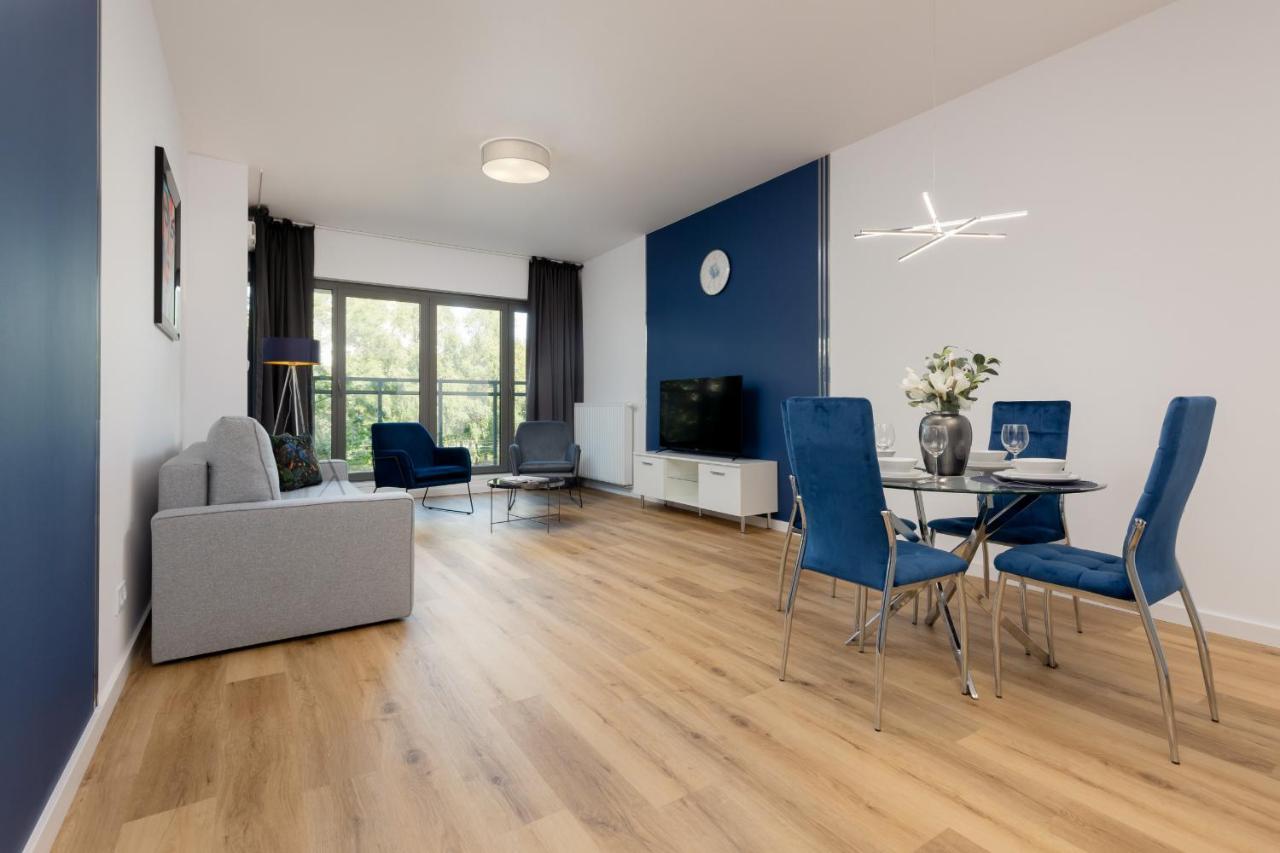 Apartment Avenue Solidarnosci On Wola By Noclegi Renters Warsawa Bagian luar foto