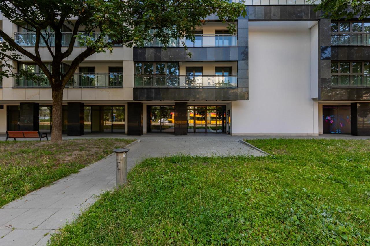 Apartment Avenue Solidarnosci On Wola By Noclegi Renters Warsawa Bagian luar foto