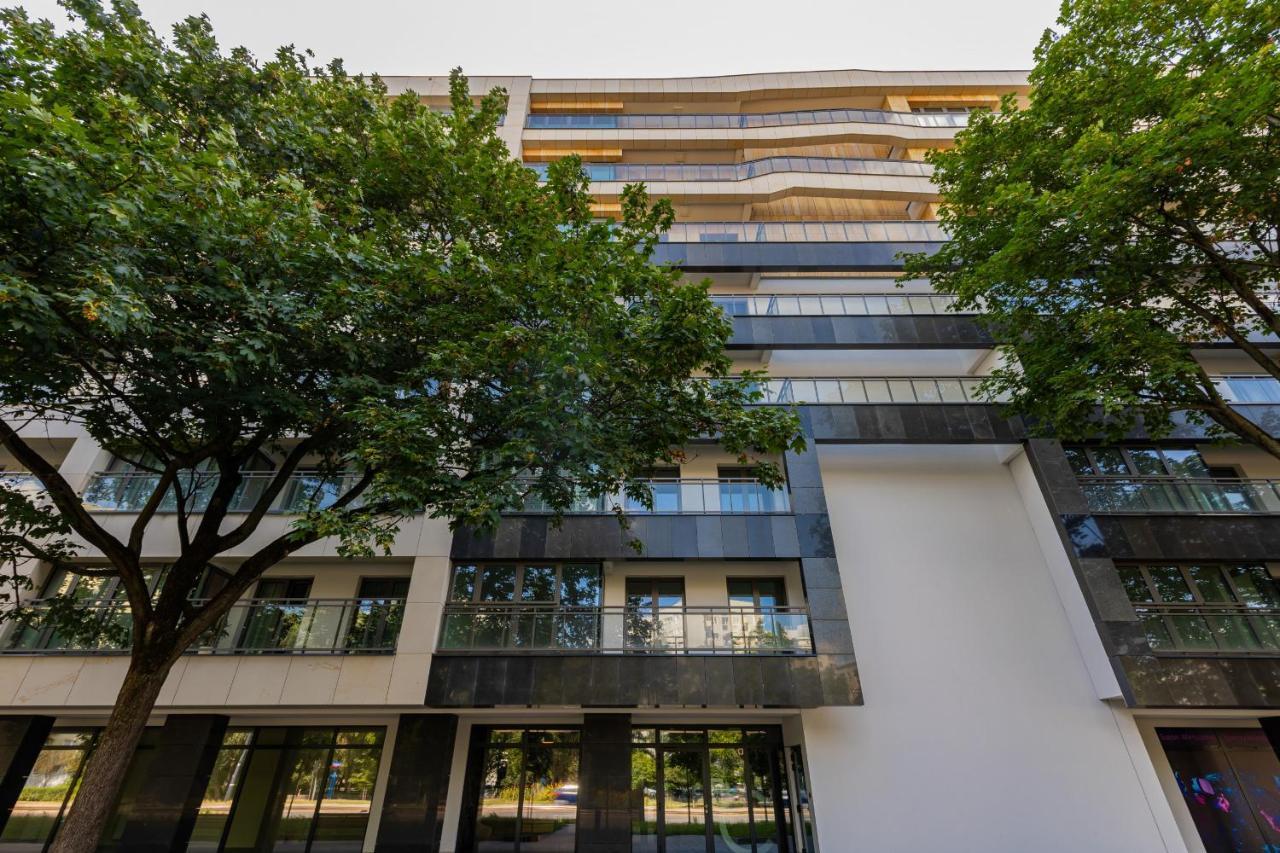Apartment Avenue Solidarnosci On Wola By Noclegi Renters Warsawa Bagian luar foto